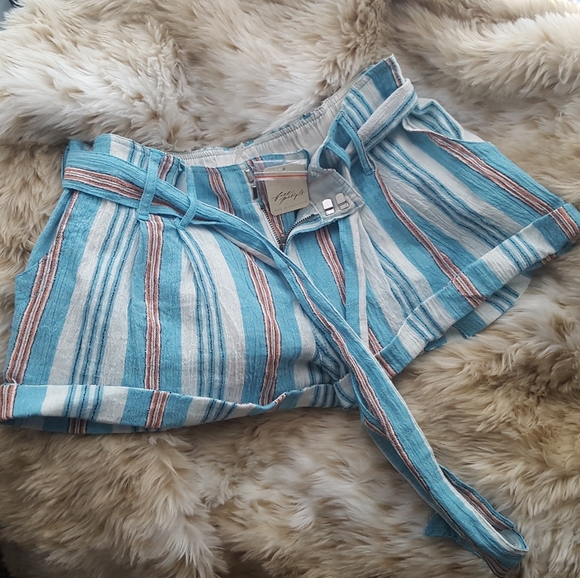 🌙NWT Free People Shorts - Picture 8 of 10